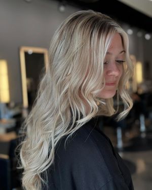 Image post by @studiovasi_salon on Instagram