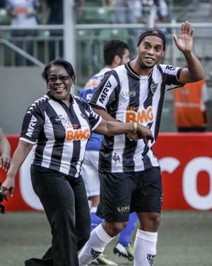 Image post by @ronaldinho on Instagram
