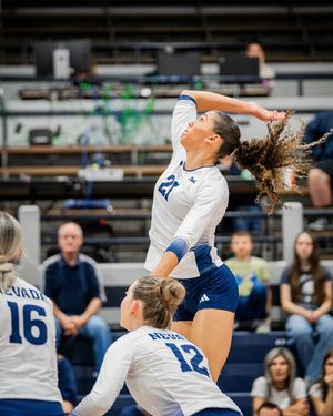 Image post by @nevada_volleyball on Instagram