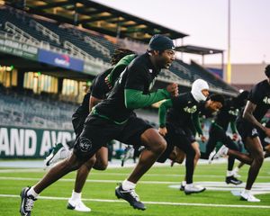 Image post by @greenwavefb on Instagram
