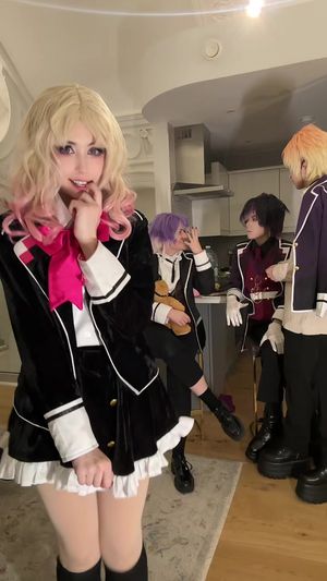 Video post by @ember.w0lf on TikTok