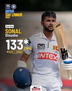 Image post by @thepaparecricket on Facebook