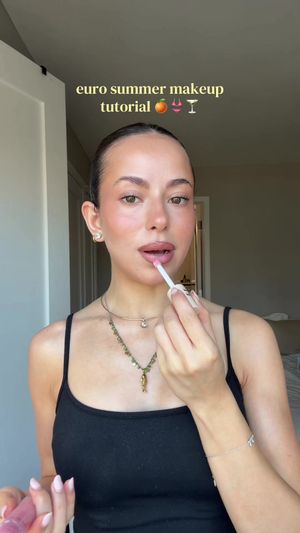 Video post by @anyaweitz on TikTok