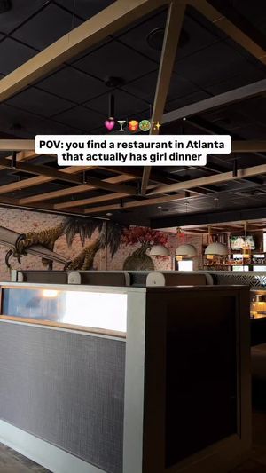 Video post by @catcatoura on Facebook