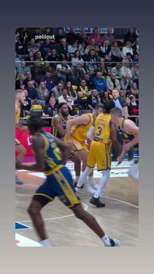 Video post by @arkagdyniakosz on Facebook