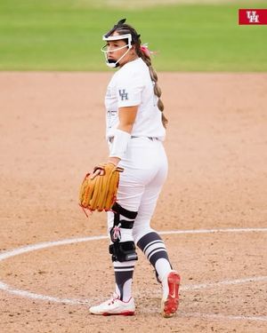 Image post by @uhcougarsb on Instagram