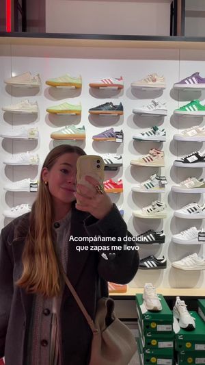 Video post by @carlotagrandeb on TikTok