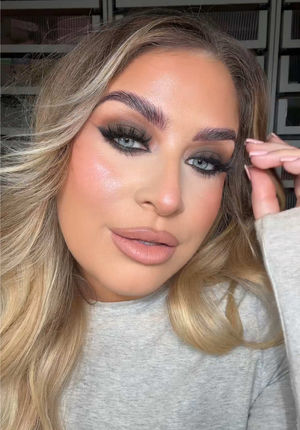 Video post by @beckymorganmakeup on TikTok