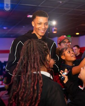 Image post by @rocketsgiveback on Instagram