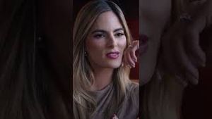 Video post by @telemundo on YouTube