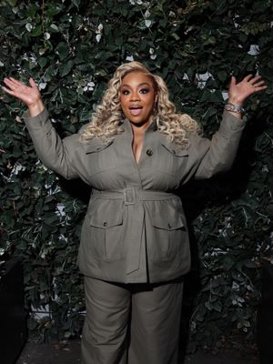 Image post by @comediennemspat on Instagram