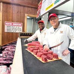 Image post by @stewleonards on Instagram