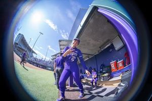 Image post by @uwsoftball on Instagram