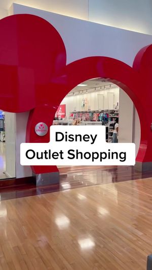 Video post by @livinglocurto on TikTok