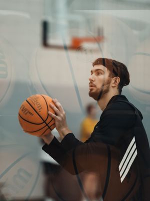 Image post by @mke_mbb on Instagram