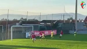 Video post by @merelinenseFC on Facebook
