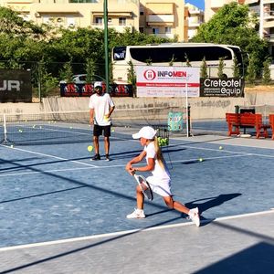 Image post by @polina_maneshina_tennis on Instagram