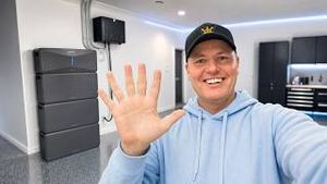 Video post by @whatsinsidefamily on YouTube