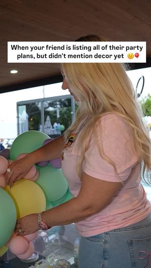 Video post by @Heather's Balloon Boutique & Decor on Facebook
