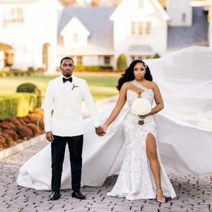 Image post by @Essence on Twitter