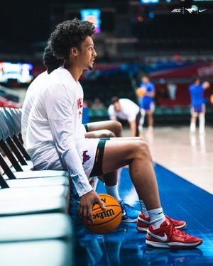Image post by @SMUBasketball on Twitter
