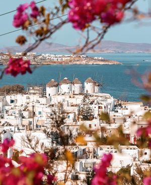 Image post by @your.travel.box on Instagram