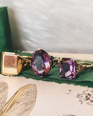 Image post by @maejeanvintage on Instagram