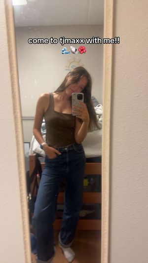 Video post by @aritbow on TikTok