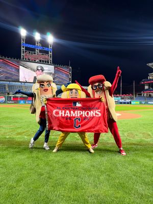 Image post by @clehotdogs on Instagram