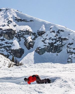 Image post by @whistlerblackcomb on Instagram