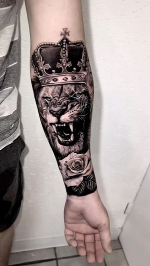 Video post by @skindesigntattoos on Instagram