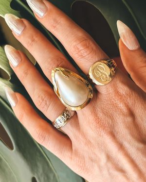 Image post by @maejeanvintage on Instagram