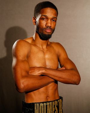 Image post by @showtimeboxing on Instagram