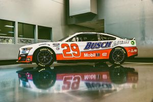 Image post by @KevinHarvick on Twitter