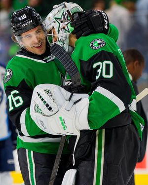 Image post by @txstarshockey on Instagram