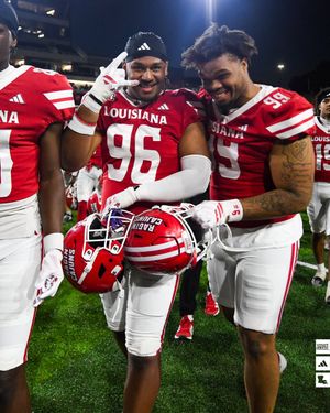 Image post by @RaginCajunsFB on Twitter/X