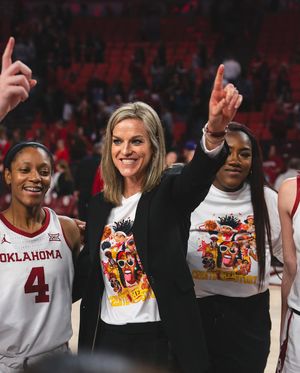 Image post by @ou_wbball on Instagram