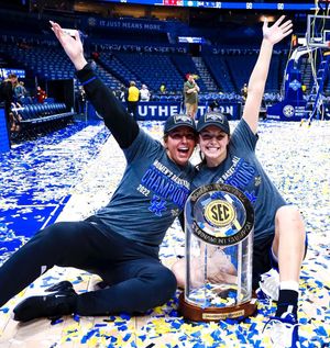Image post by @UKCoachLZ on Twitter