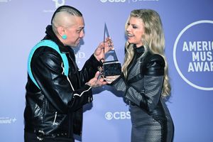 Image post by @blackeyedpeas on Instagram