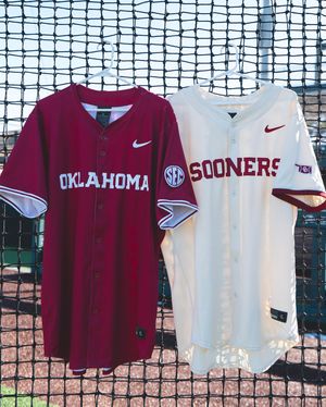 Image post by @ou_baseball on Instagram