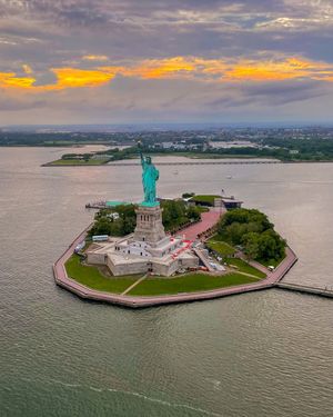 Image post by @nyonstudio on Instagram