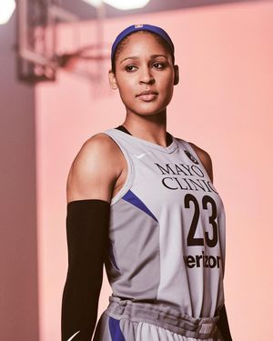 Image post by @mooremaya on Instagram