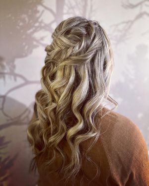 Image post by @rahhairangela on Instagram