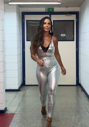 Video post by @ivetesangalo on TikTok