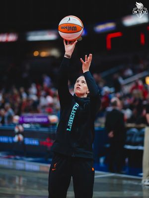 Image post by @nyliberty on Facebook