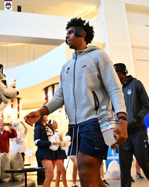 Image post by @UConnMBB on Twitter/X