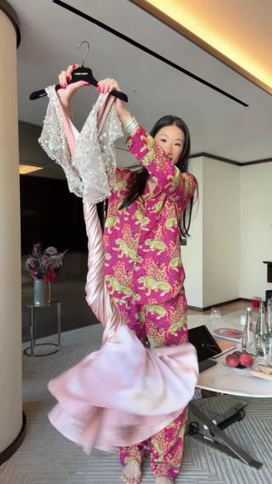 Video post by @beccaxbloom on TikTok