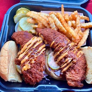 Image post by @daveshotchicken on Instagram