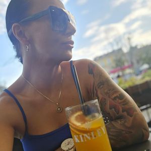 Image post by @lady_rox_business on Instagram