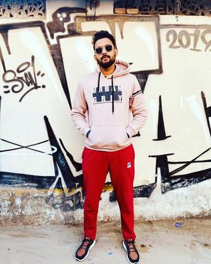 Image post by @ibhishamsoni on Instagram